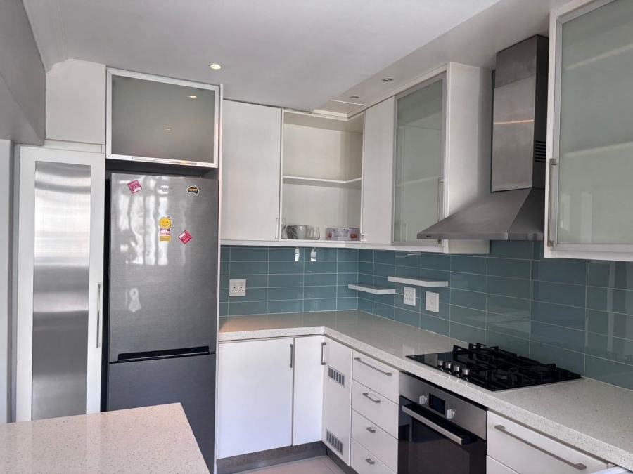 To Let 2 Bedroom Property for Rent in Sea Point Western Cape